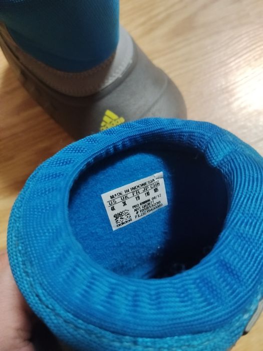 Продам детская обувь