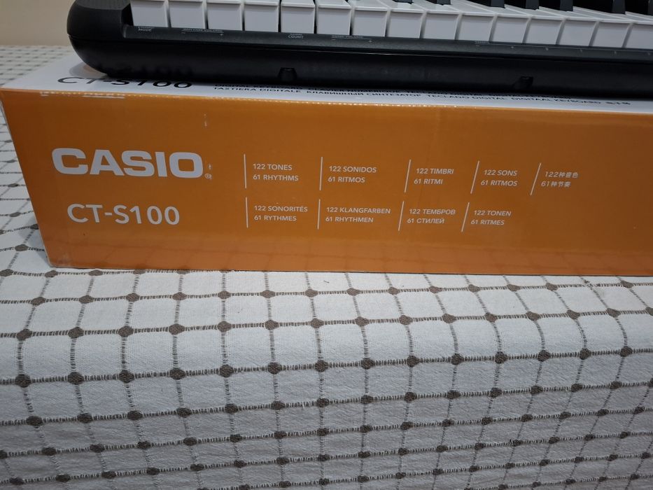 Синтезатор Casio