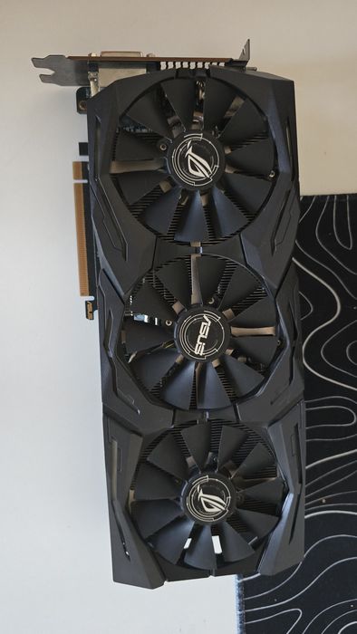 Продам видеокарту Asus ROG Strix RX580 8Gb