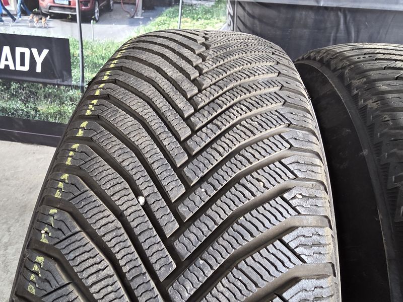 225/60/18 MICHELIN 4бр