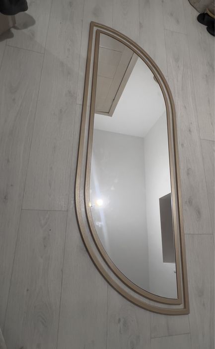 Зеркало настенное