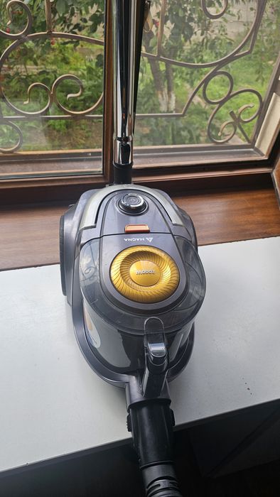 Пылесос MAGNA 2000W