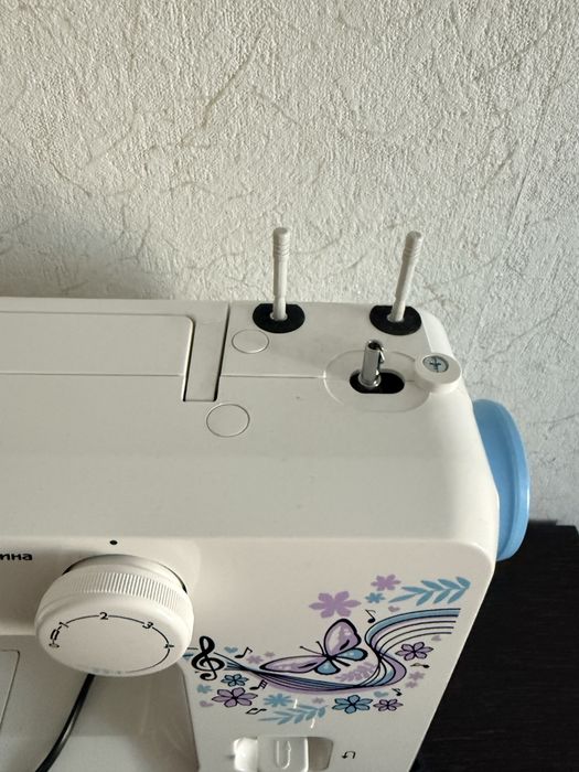 Продам швейную машинку