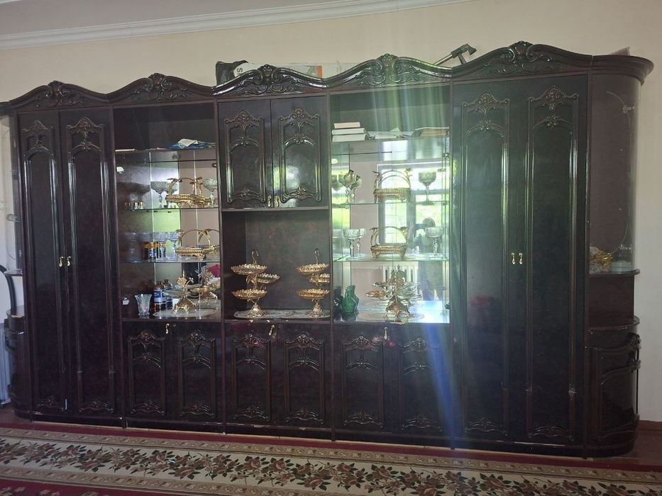 Сервант сатылады