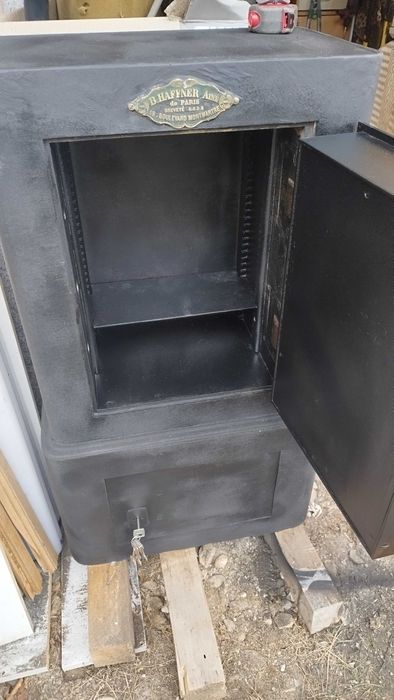 Антикварна - каса , сейф B,Haffner Aine  за цености  35/55/96см