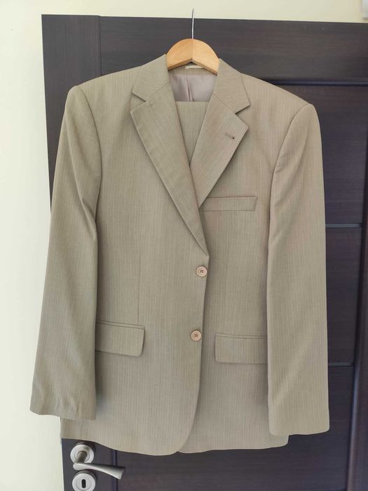 Летен костюм, почти нов