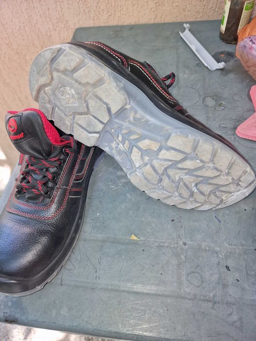 Работни обувки Stenso