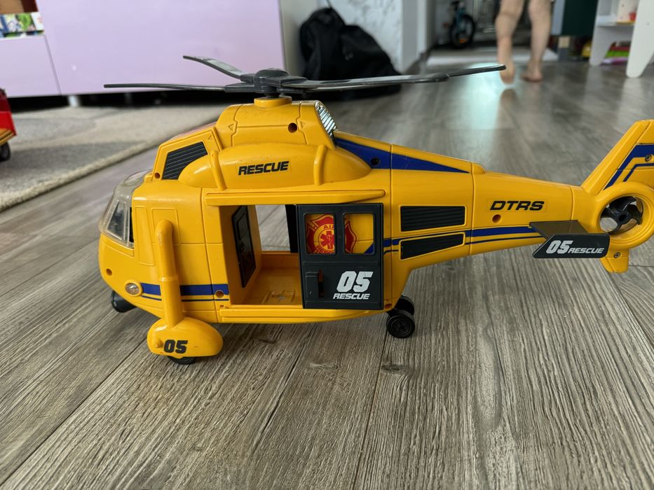 Vand elicopter cu sunete si lumini