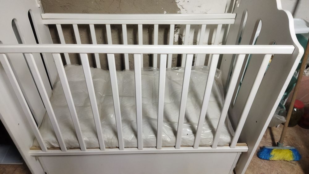 Продам манеж, детская кроватка