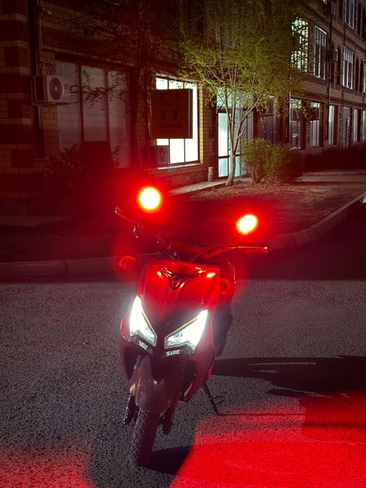 Мопед, М8 про