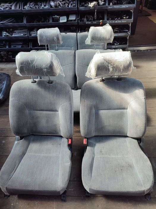 Комплект сидений Mitsubishi Chariot