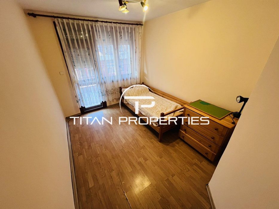 Дава се под наем Тристаен апартамент в Бургас, Възраждане - 112 кв.м за 510 € - Снимка #4