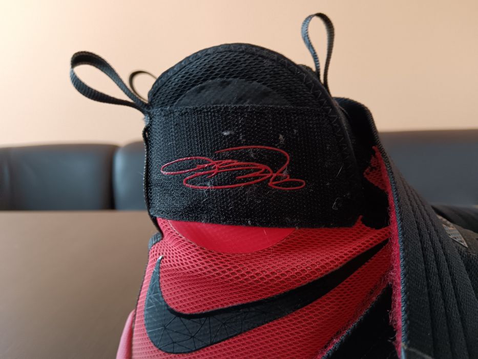 Nike LeBron Zoom Soldier 10 Black University Red