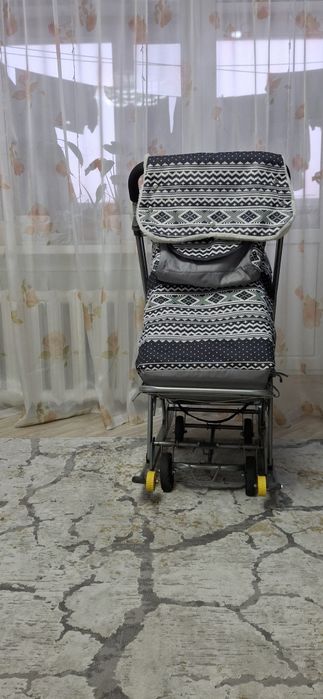 Продам санки коляска