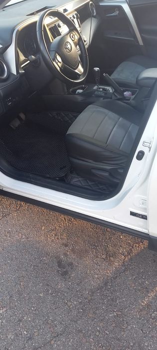 Продам Toyota rav4
