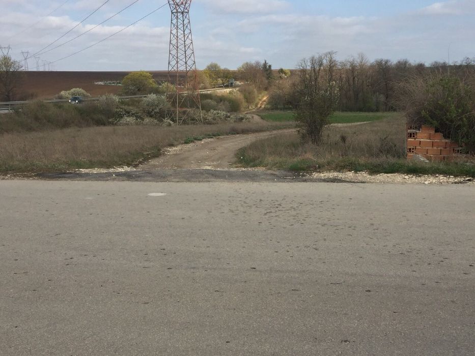 Парцел за промишлени цели