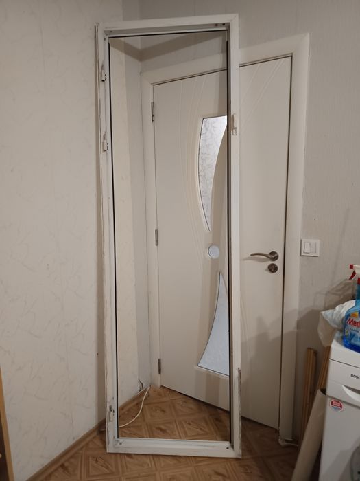 Алуминиева врата