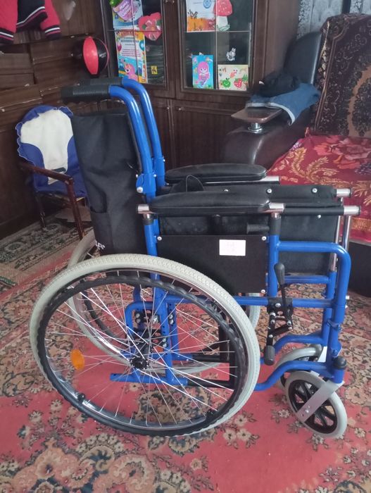 Коляска для инвалидов