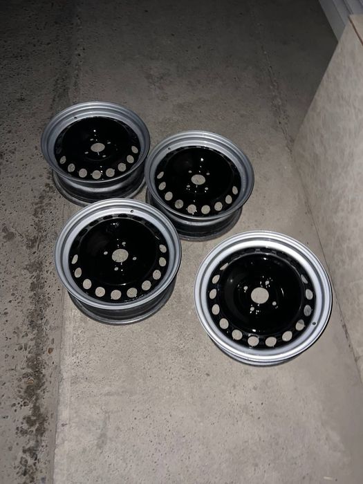 15 evro diska sotiladi