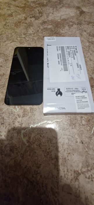 Дисплей от телефона

Прода