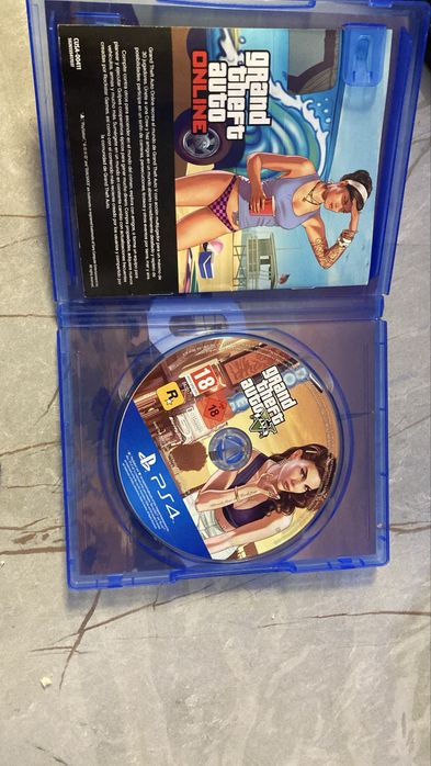 Продам пс 4 диск GTA5 UFC3