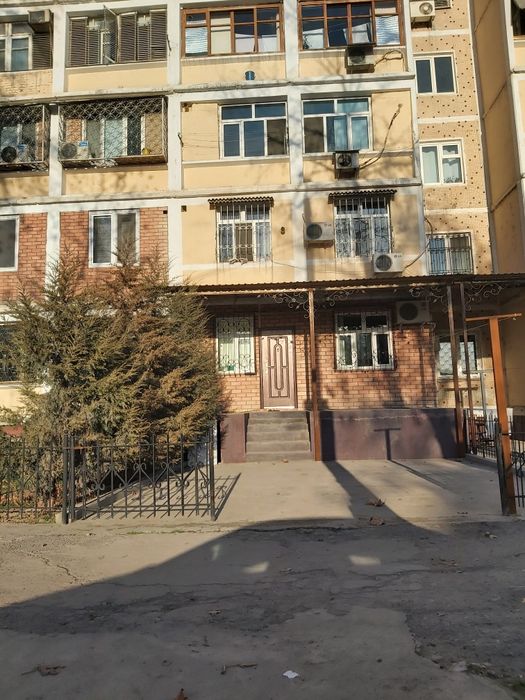 Продаётся  уютная квартира Сергели-1...3/1/5.