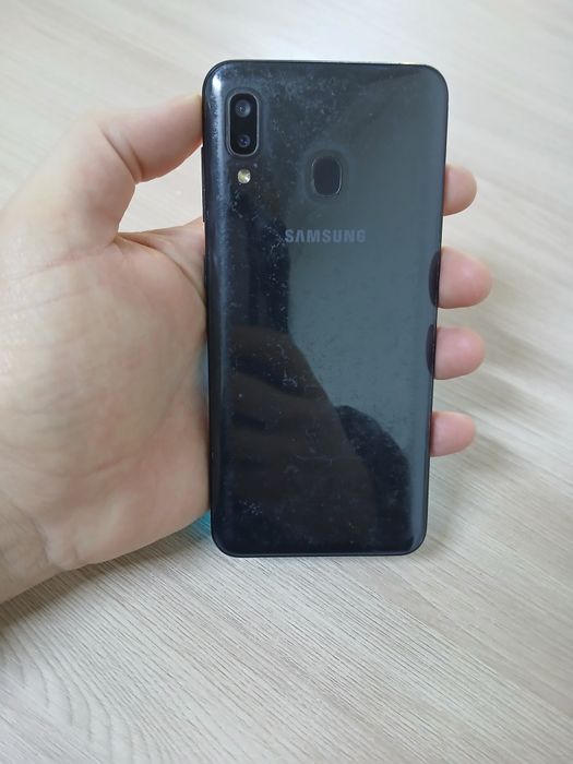 Samsung Galaxy A20