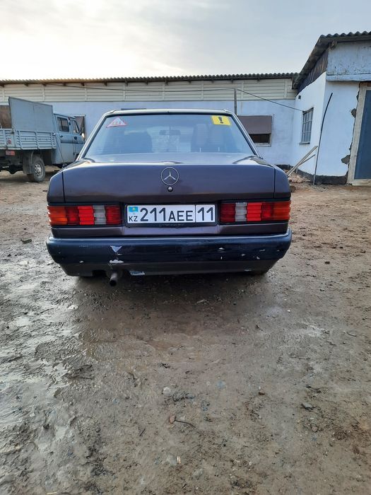 Мерседес 190E (W201)