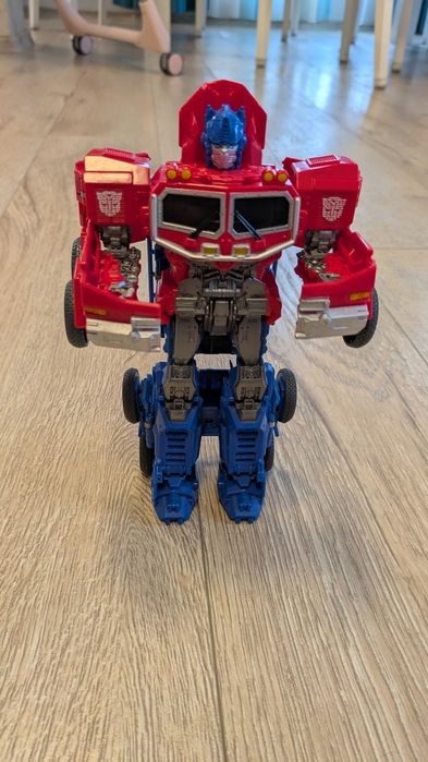 Трансформърс/кола