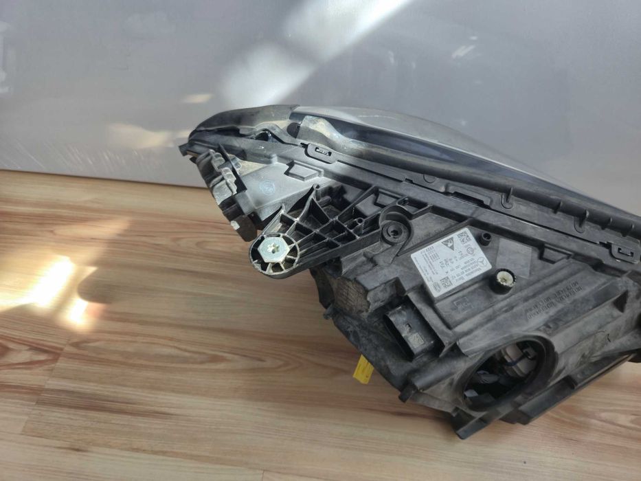 Far stanga Mercedes C Class W205 An 2018 - 2021 Cod A2059068505