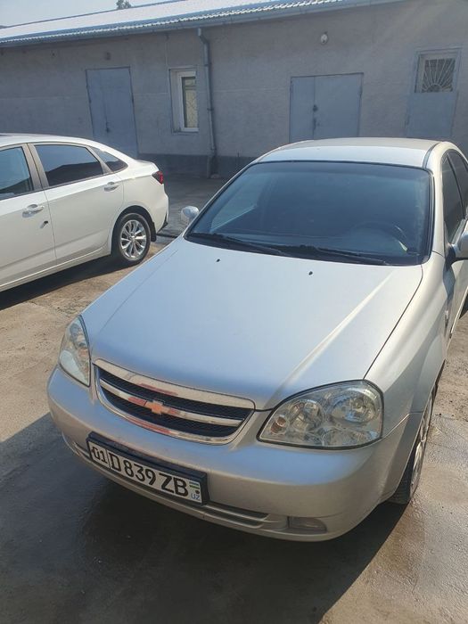 Лаччетти 2013 сотилади