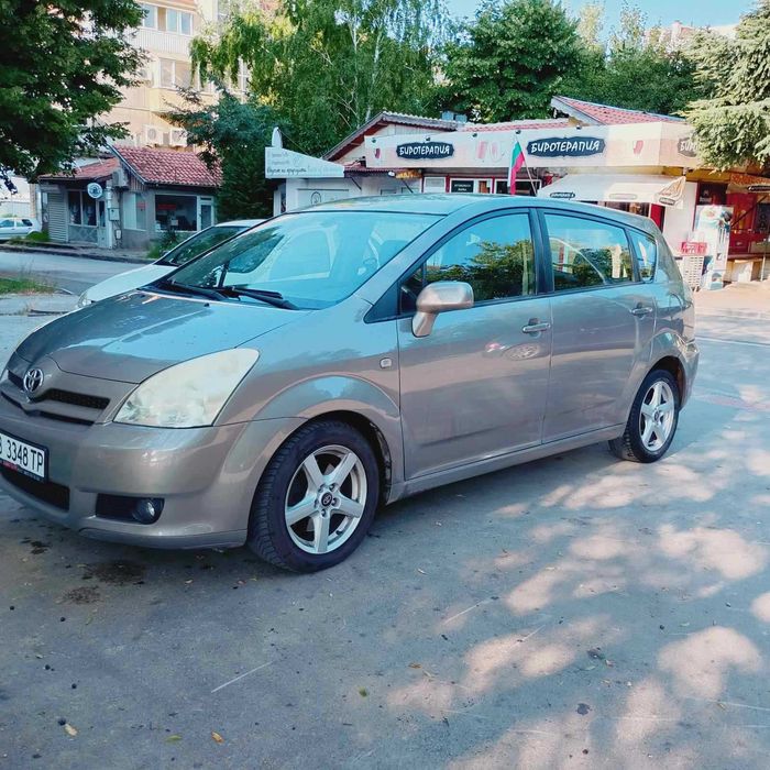 Безупречен Toyota Verso 2005г, обслужен, кара се ежедневно