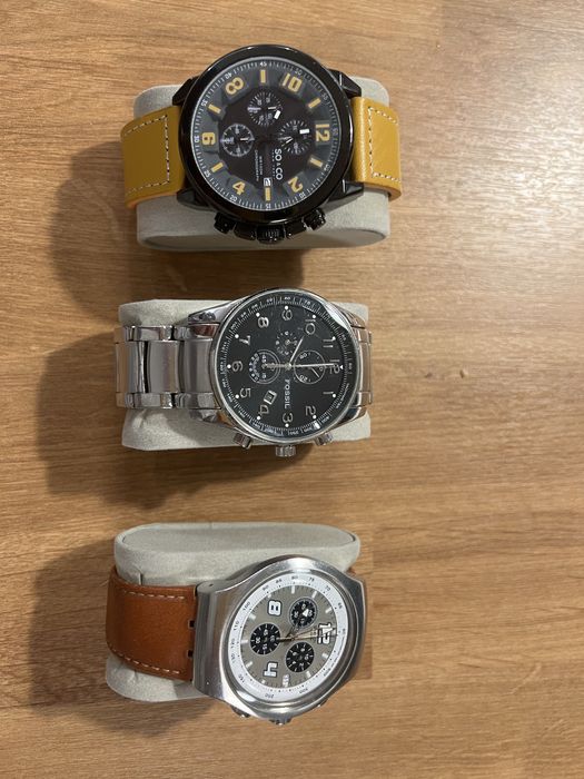Продавам различни ръчни часовници Fossil, Swatch, Guess