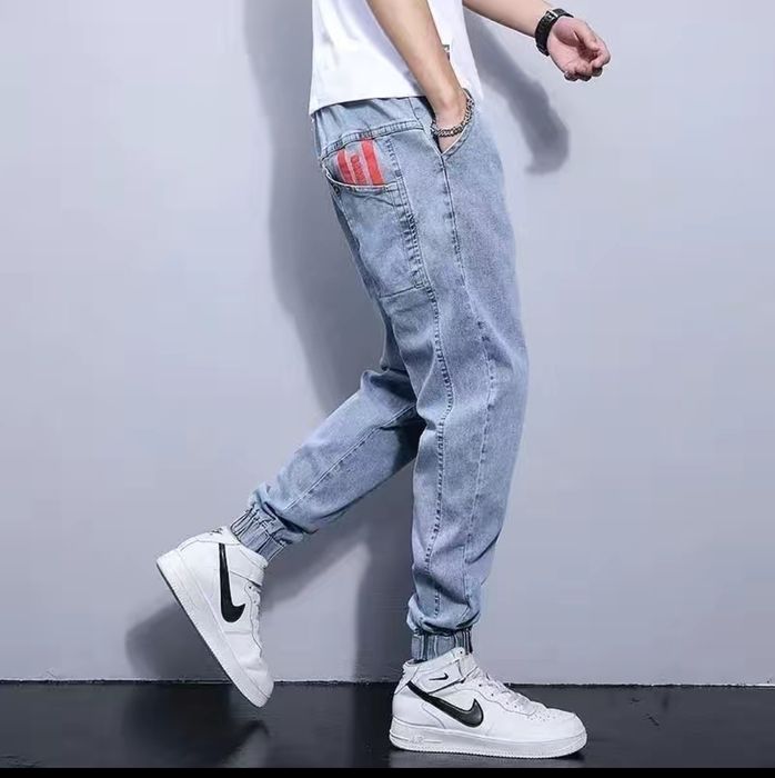 Современные джинсы