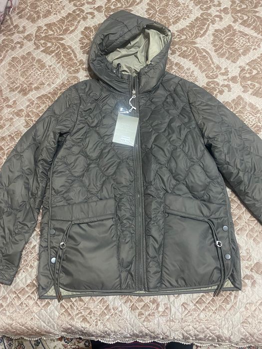 Продам куртку женскую