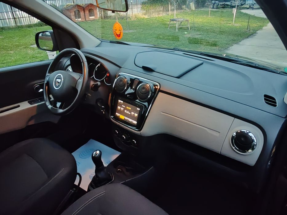 Vând Dacia Lodgy Laureate 2013 ,1.2 Tce. 109 mii km