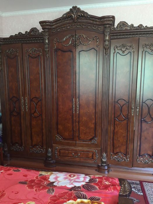 Спальный гарнитур