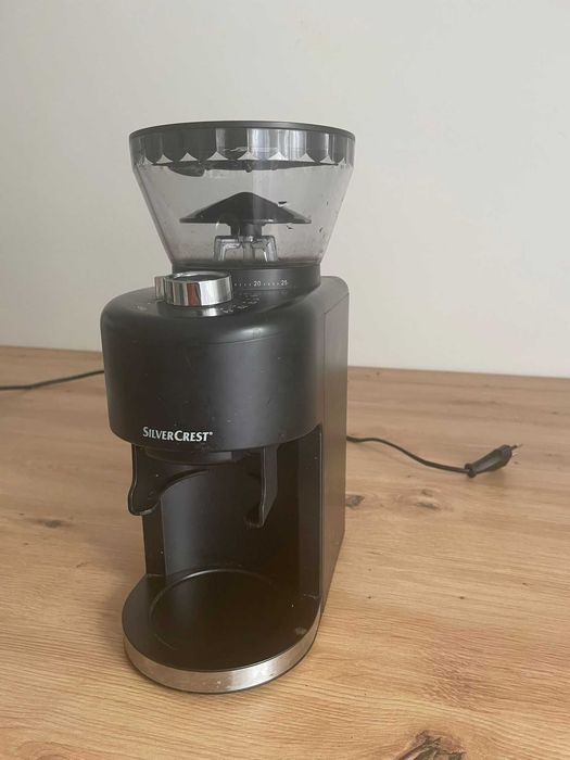 Set cafea: Espressor Samus + râșniță SilverCrest (conical burr)