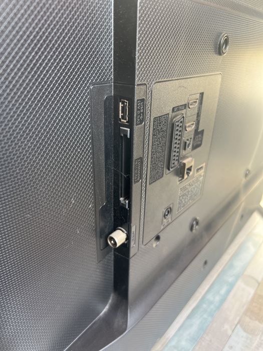 Televizor smart samsung 81 cm