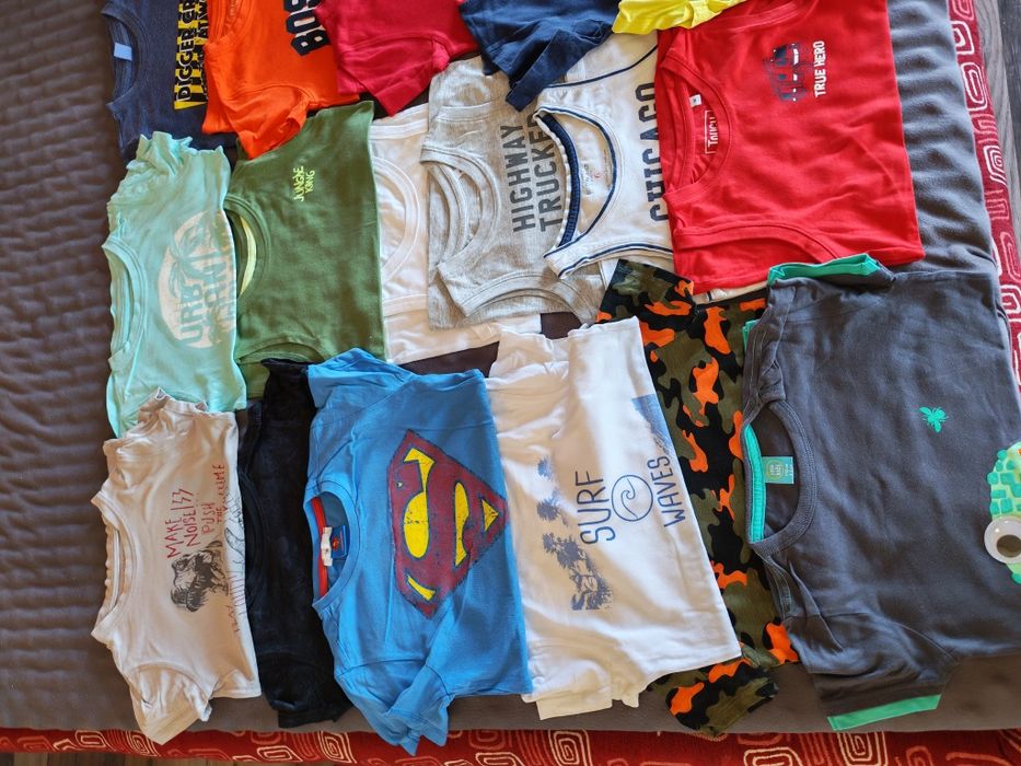 Lot mare tricouri băiat mărimea 116 impecabile