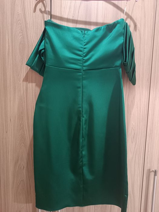 Сатенена рокля р-р 36