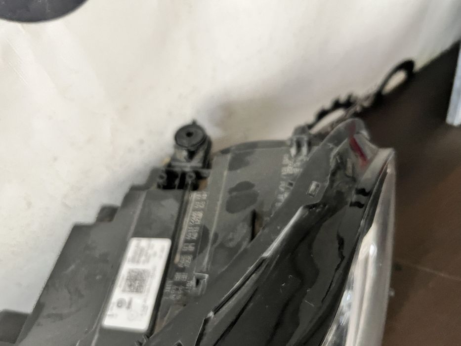 Far stanga full led matrix Vw T Cross