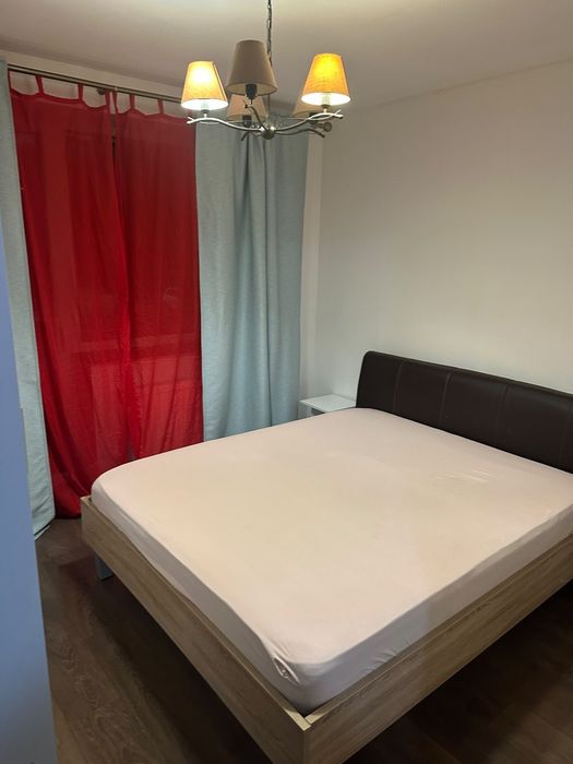 Inchiriez apartament