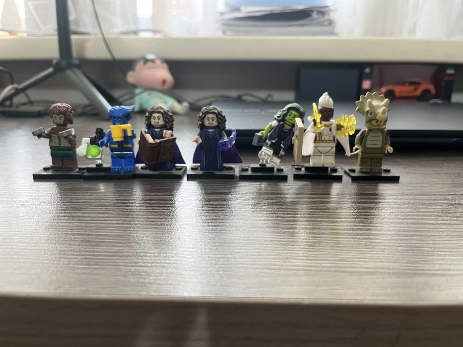 Продаю минифигурки лего