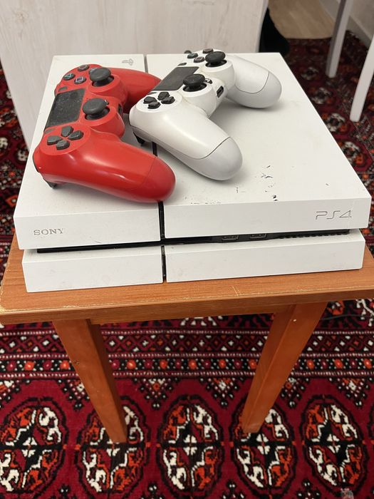 Пс4 продам два джойстика,