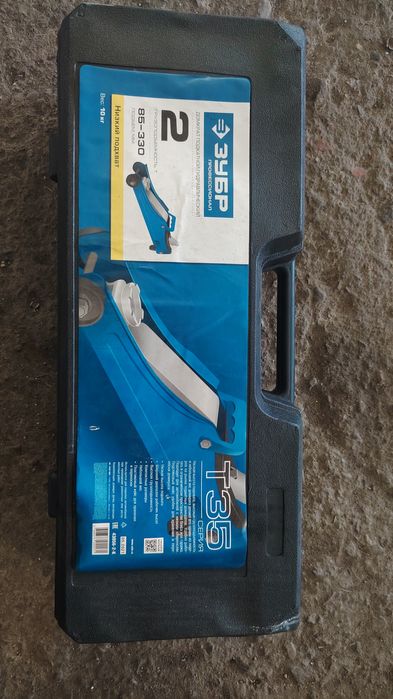 Продам домкрат  б/у