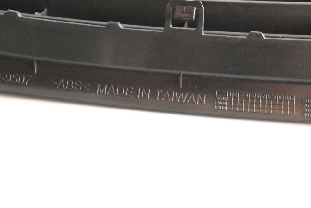 Решетка без емблема Ауди А3 8Л Фейслифт Черна Тунинг Audi A3 8L