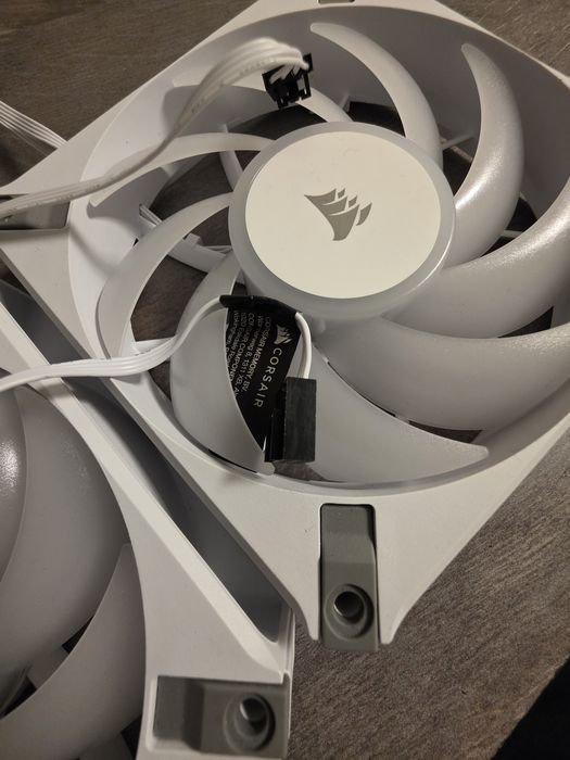 Ventilatoare PC calculator Corsair icue rgb af120 elite