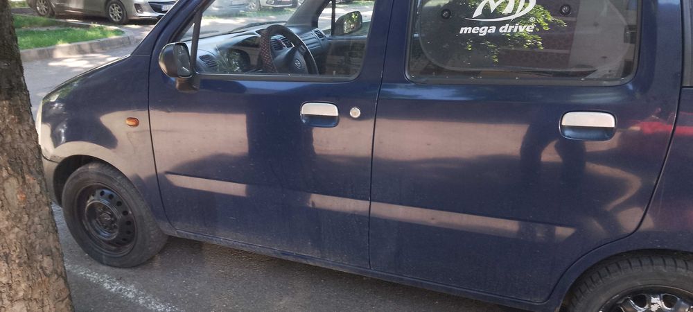 opel Agila an 2001  motor 1000 cmc