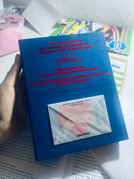 Продам срочно альбом k-pop enhypen